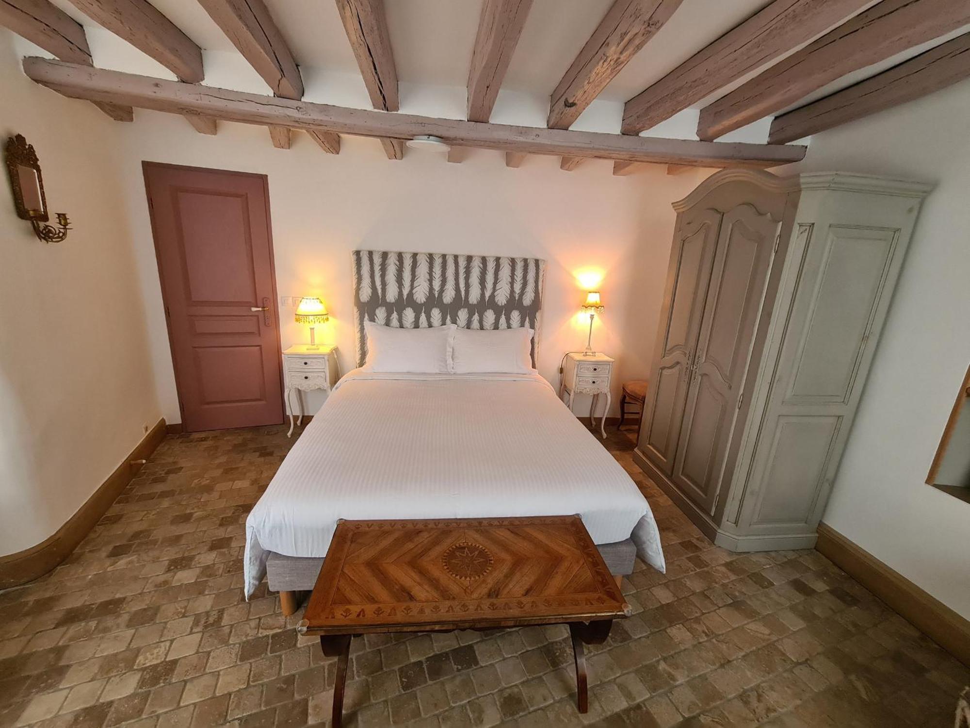 Chambre Quadruple Avec Piscine Au Bord De La Loire - Fr-1-590-474 Bed & Breakfast Ousson-sur-Loire Eksteriør bilde